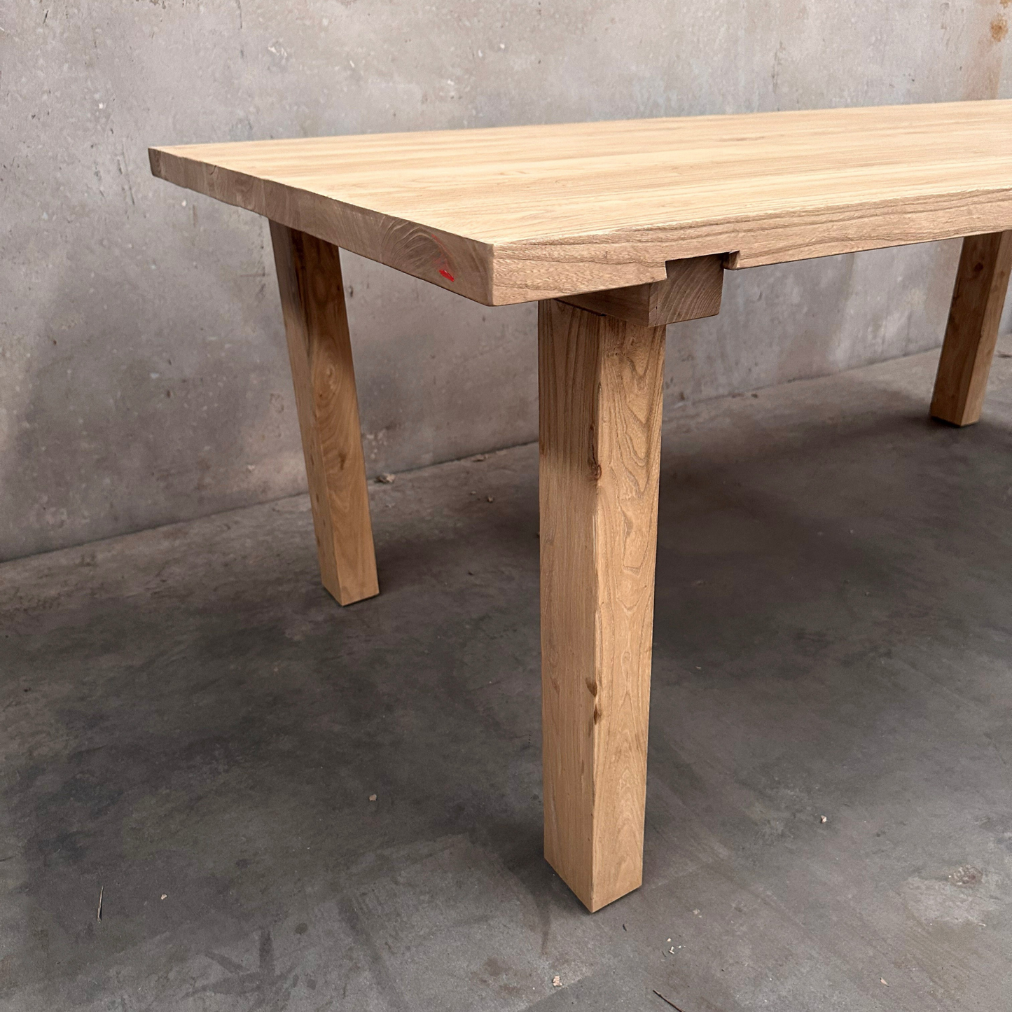 Dovetail Table (200) | Natural