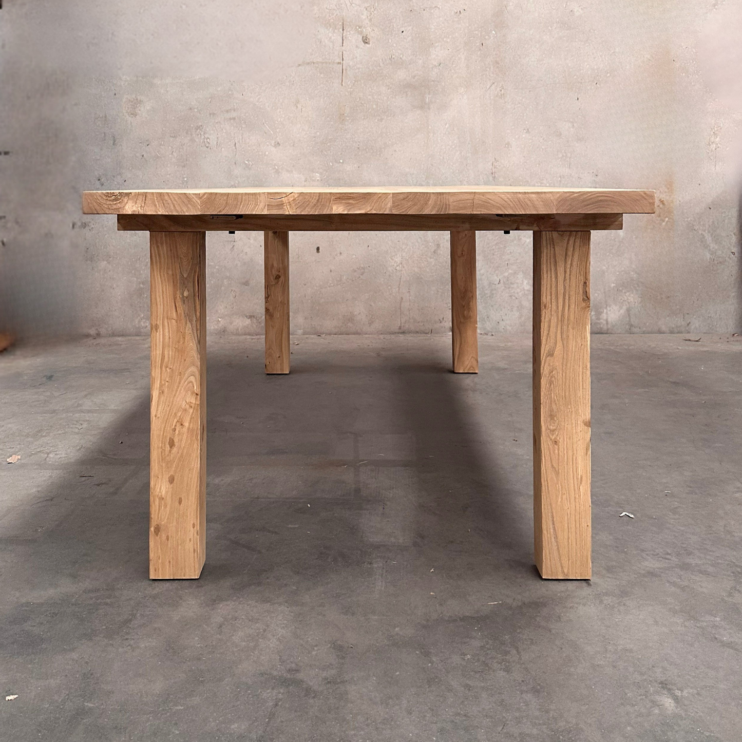 Dovetail Table (200) | Natural