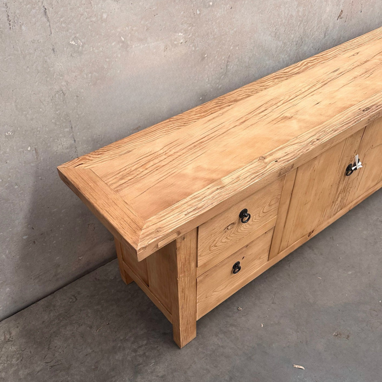 Low Cabinet Overhang | Rustic