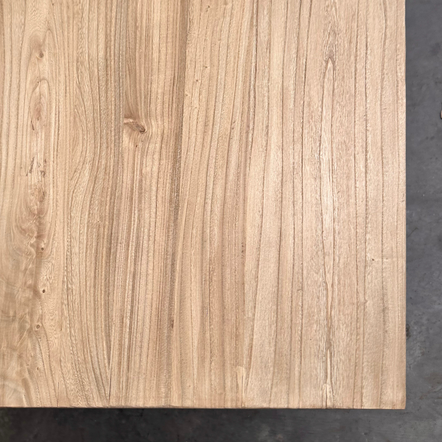 Dovetail Table (260) | Natural