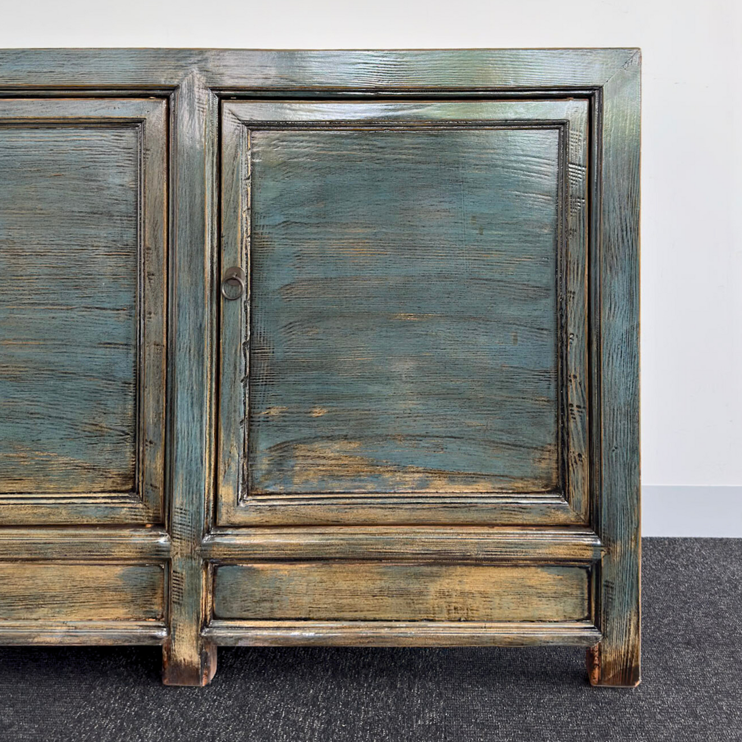 H9 3 Door Buffet | Lacquered