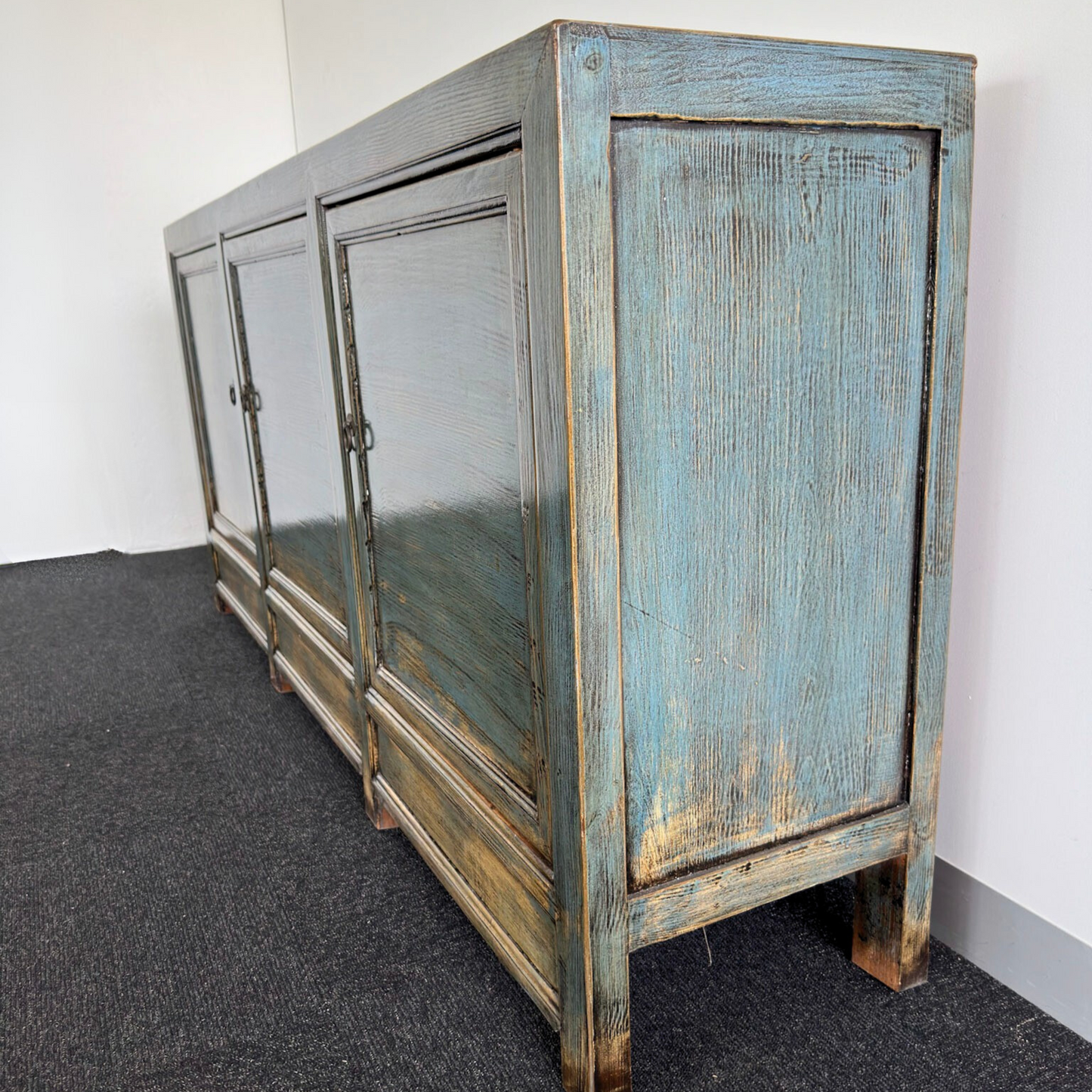 H9 3 Door Buffet | Lacquered