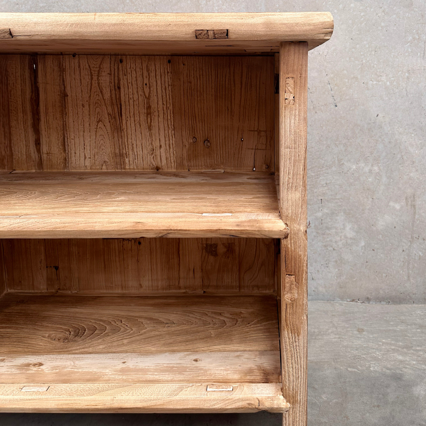 2 Pocket Low Shelf Overhang | Rustic